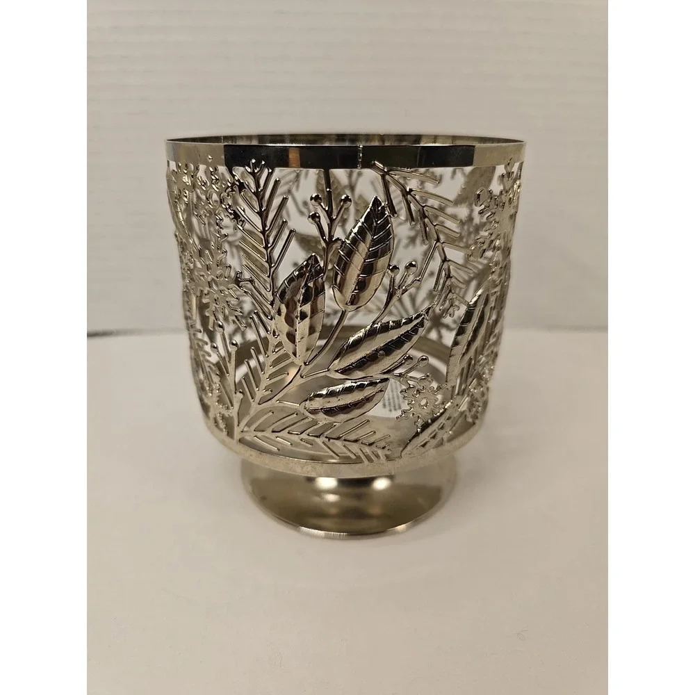 Bath & Body Works Silver Chrome Snowflakes Pedestal 3 Wick Candle Holder - Picture 2 of 5